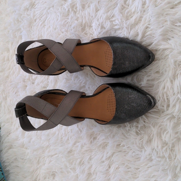 Silver, shimmer, snake-type pattern pumps - Picture 6 of 9